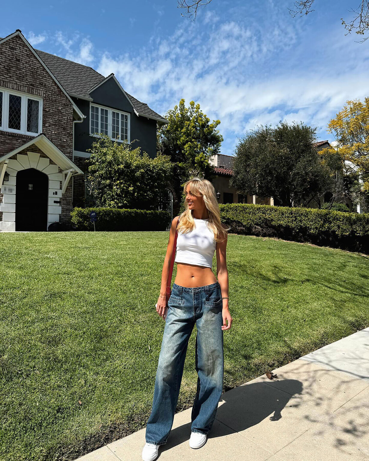 OnlyFans’ Annie Knight Says She Makes $200K a Month and Owns 4 Homes
