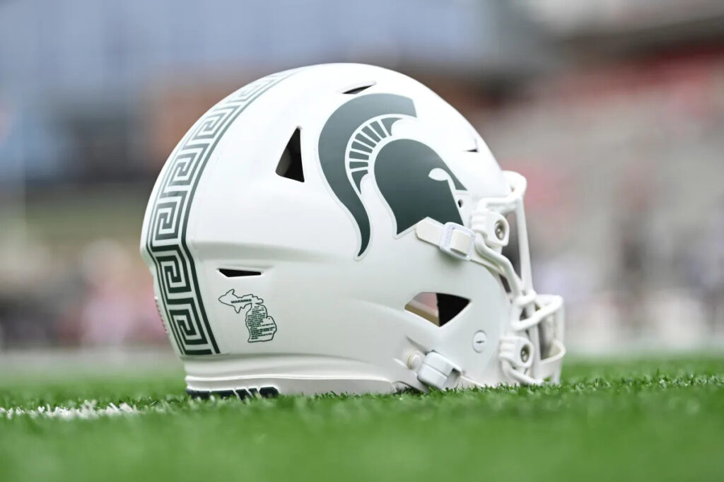 Texas edge rusher Obinna Umeh schedules official visit to Michigan State in June
