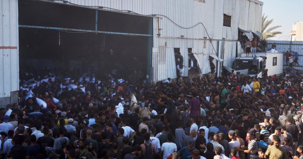 1 Killed, Forty eight Wounded When Forces Fired On Crowd Overrunning Relieve Set, Gaza Officers Order