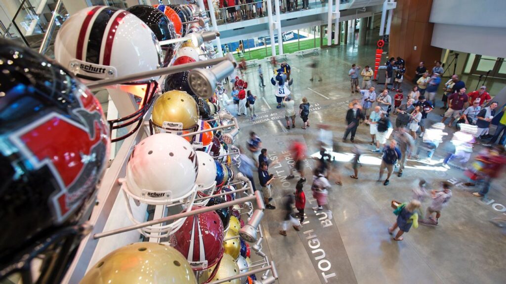 College HOF principles alternate, making Leach eligible