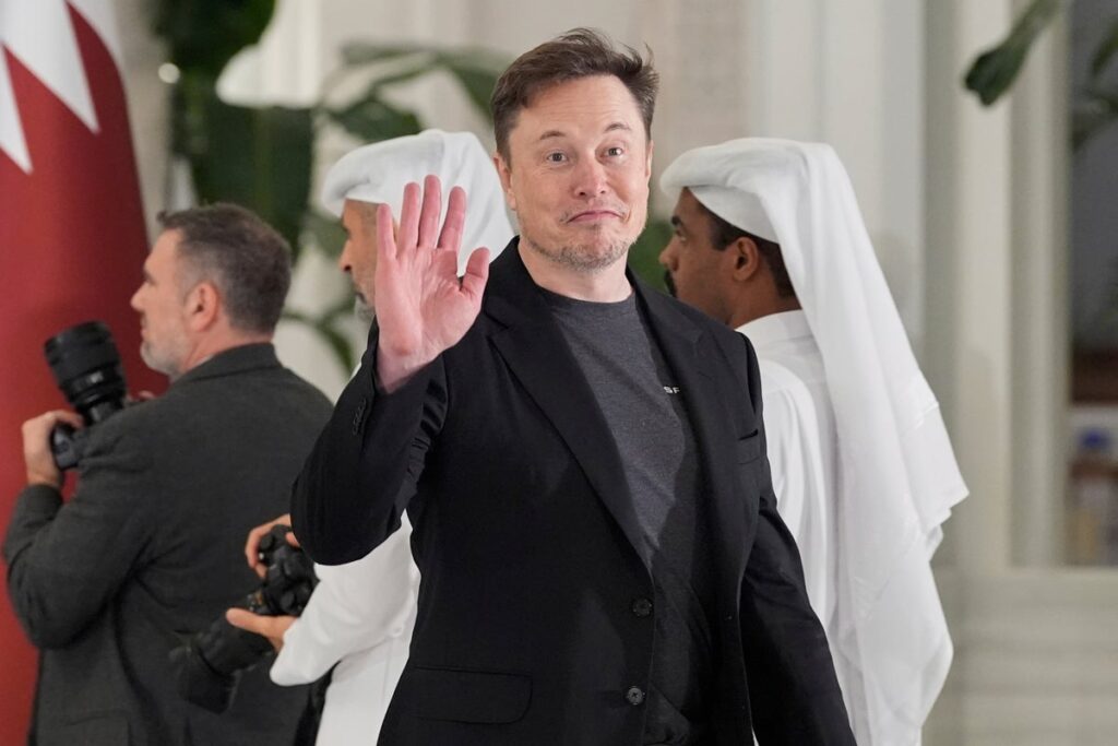 High DOGE officials are already fleeing as Musk leaves authorities