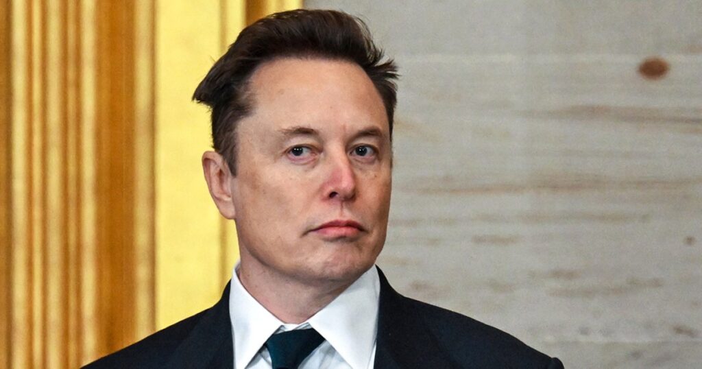 Elon Musk officially leaves the White Condominium