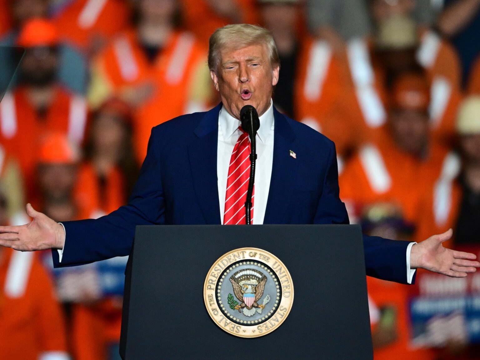 Trump says US will take steel tariffs to 50 percent at Pennsylvania rally