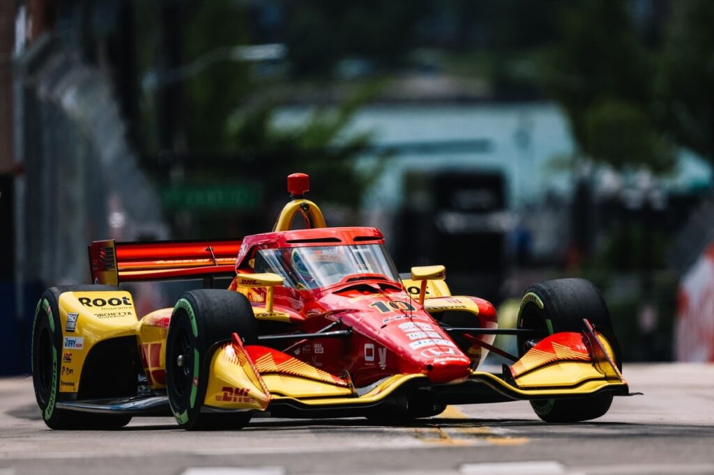 Alex Palou’s dominant stretch undone by restart shunt in Detroit GP: video