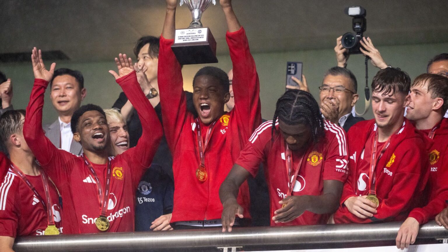Man Utd players ‘fuming’ with Ratcliffe as Garnacho amongst trio reprimanded for ‘flipping the finger to fans’