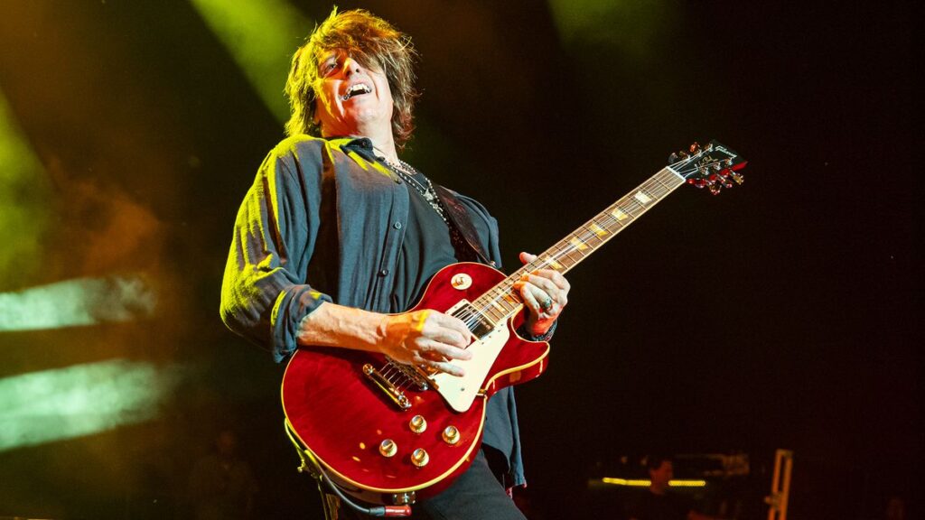 “You are going to select one up and are conscious of it practically sounds too factual. There’s one thing to be mentioned for guitars which usually are not easy to play”: Dean DeLeo explains why the ‘worst’ guitars are also each and every on occ
