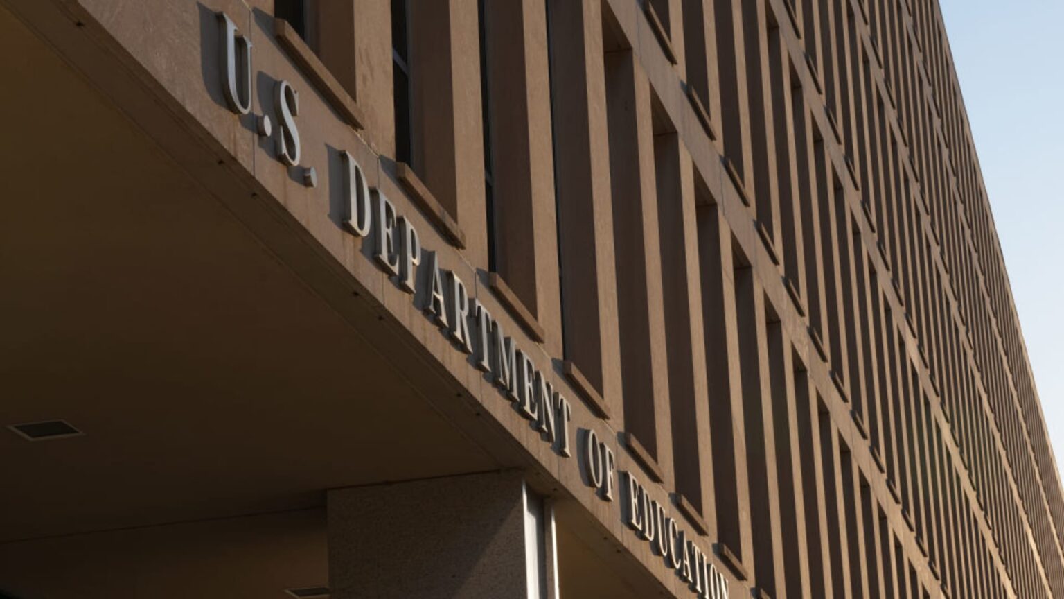 Trump administration pauses Social Security profit cuts over defaulted student loans