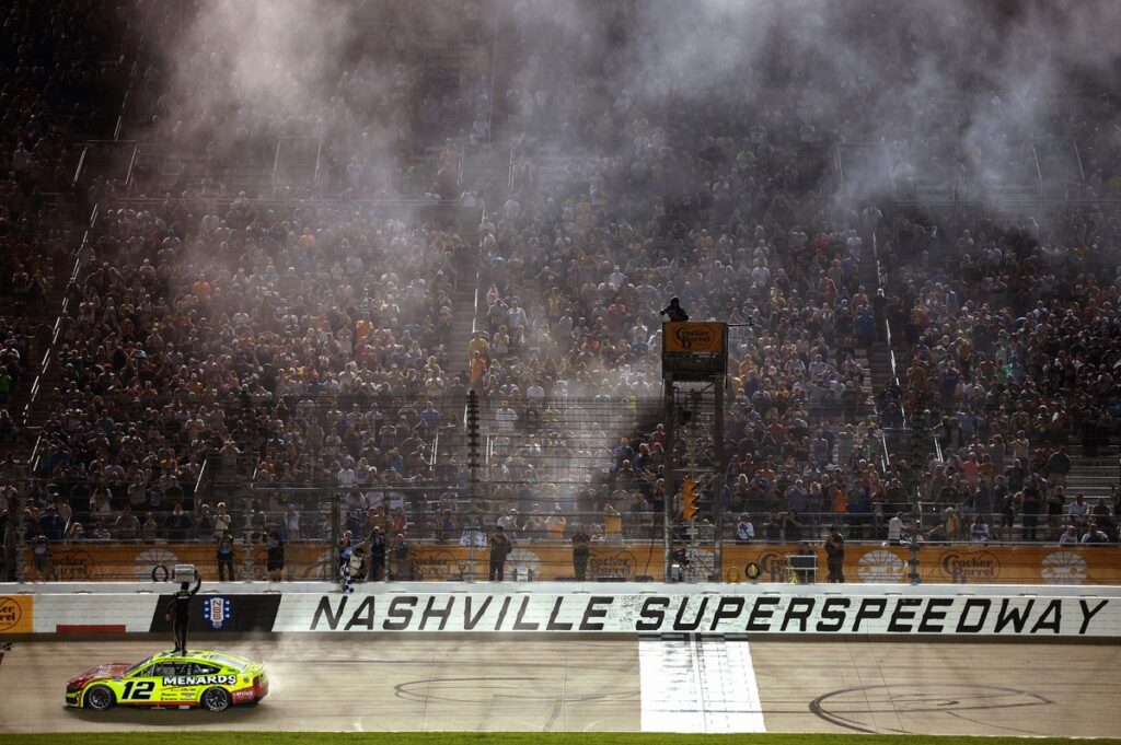 Ryan Blaney seals the deal on this week’s winners and losers from NASCAR Cup at Nashville