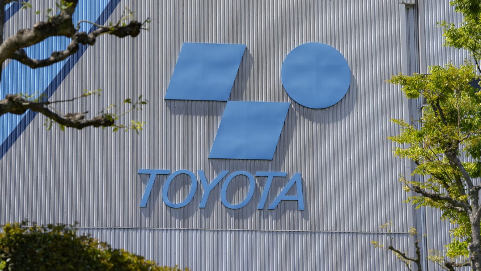 Toyota Industries’ shares nosedive on $33 billion buyout deal — steepest tumble in 10 months